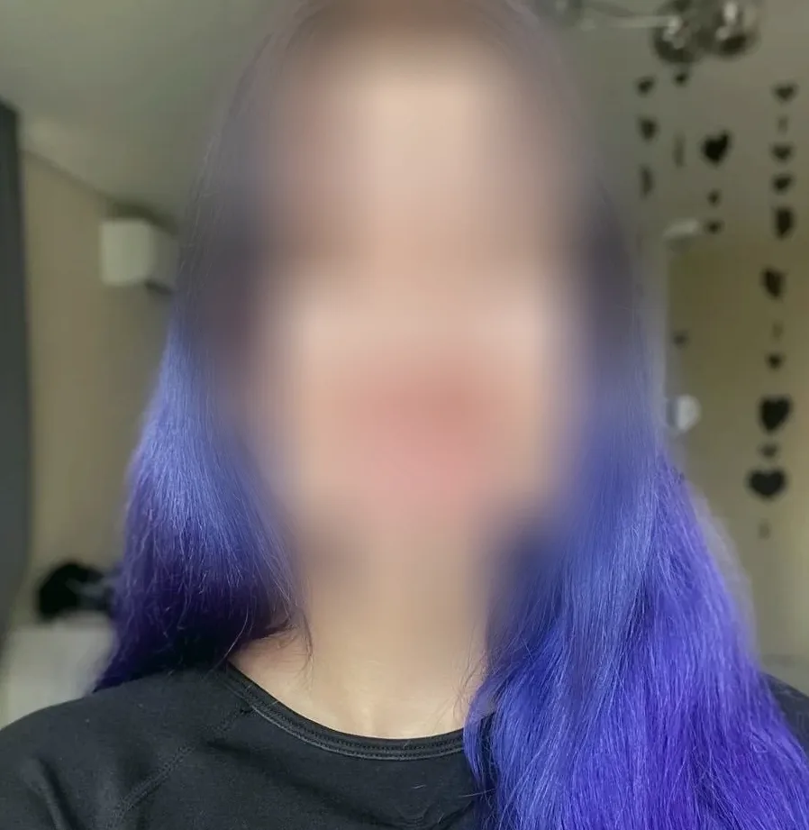 Ela, 26