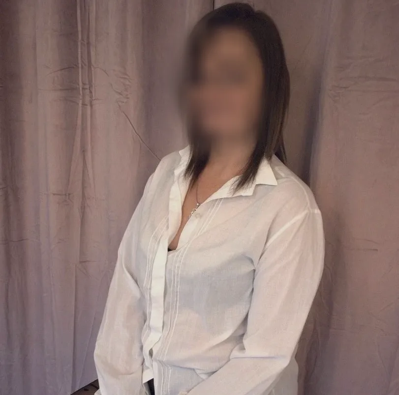 Rebecca, 38